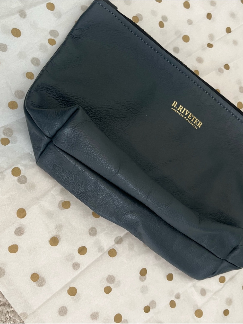 R. Riveter Deep Green Leather Wristlet Clutch - Picture 13 of 14